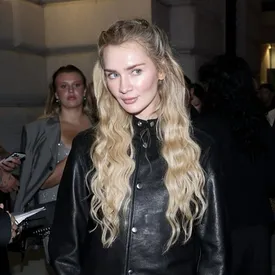 Анна Делви призналась, что до сих пор не посмотрела сериал «Изобретая Анну» о своей гламурной жизни