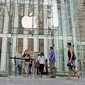 Apple прекратила разработку электромобиля. Она велась с 2014 года Apple прекратила разработку электромобиля. Она велась с 2014 года