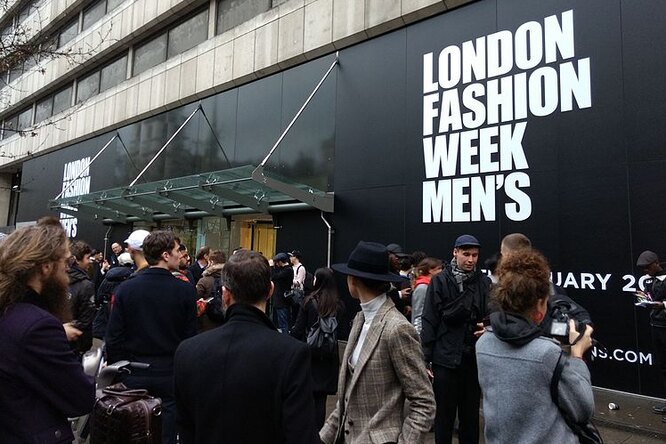 Неделю мужской моды в Лондоне отменили — мужские и женские коллекции покажут вместе