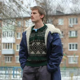 Свитер из 1990-х за миллион и куртка как у Маратика за 300 тысяч: на «Авито» активно продают вещи в духе сериала «Слово пацана» Свитер из 1990-х за миллион и куртка как у Маратика за 300 тысяч: на «Авито» активно продают вещи в духе сериала «Слово пацана»