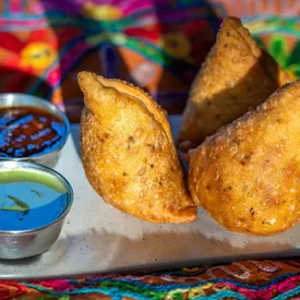 В Индии cемьи жены и мужа подрались из-за того, что мужчина не принес супруге пирожок В Индии cемьи жены и мужа подрались из-за того, что мужчина не принес супруге пирожок