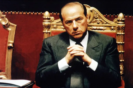 Миллиардер, плейбой, медиамагнат: как жил Сильвио Берлускони