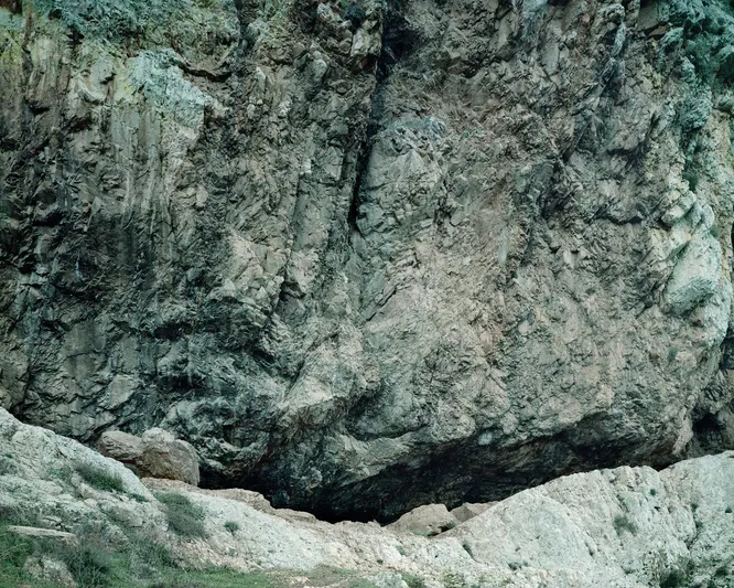 Пещера кукол, Испания