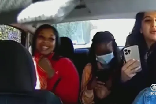В США пассажирки Uber кашлянули на таксиста и брызнули в него из перцового баллончика, когда он попросил их надеть маску