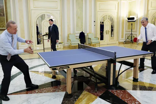Фото дня: Токаев и Эрдоган играют в настольный теннис в Астане