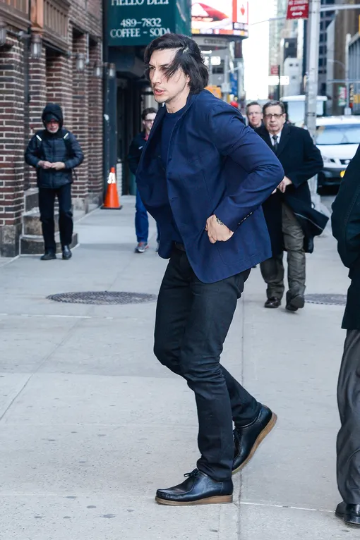 NEW YORK, NY — MARCH 29: Actor Adam Driver enters «The Late Show With Stephen Colbert» at Ed Sullivan Theater on March 29, 2016 in New York City. (Photo by Ray Tamarra/GC Images)