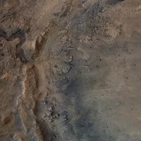 На Марсе нашли систему озер с жидкой водой