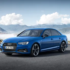 Audi представила новый пакет S line competition Audi представила новый пакет S line competition