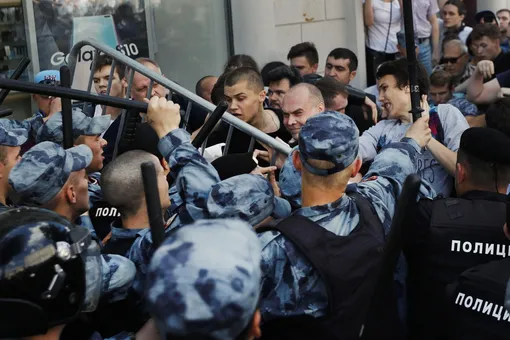 ТАСС: возбуждены еще два уголовных дела на участников митинга 27 июля