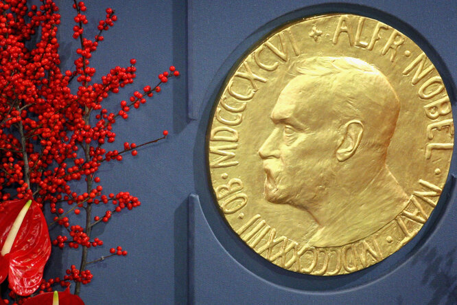 Нобелевскую премию по литературе в этом году вручат дважды