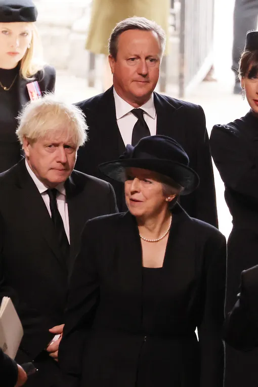 Бывшие премьеры Великобритании Дэвид Кэперон, Борис Джонсон и Тереза Мэй.