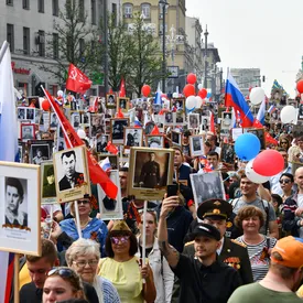 Организаторы «Бессмертного полка» решили провести шествие 9 мая в онлайн-формате, а 24 июня — в очном Организаторы «Бессмертного полка» решили провести шествие 9 мая в онлайн-формате, а 24 июня — в очном