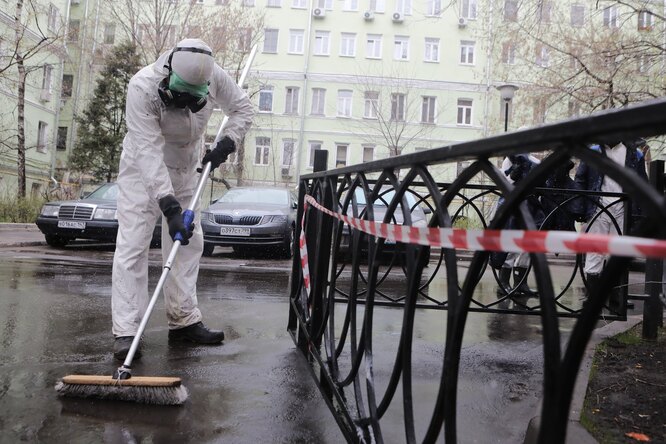 В России за сутки выявлено 7728 случаев заражения коронавирусом В России за сутки выявлено 7728 случаев заражения коронавирусом