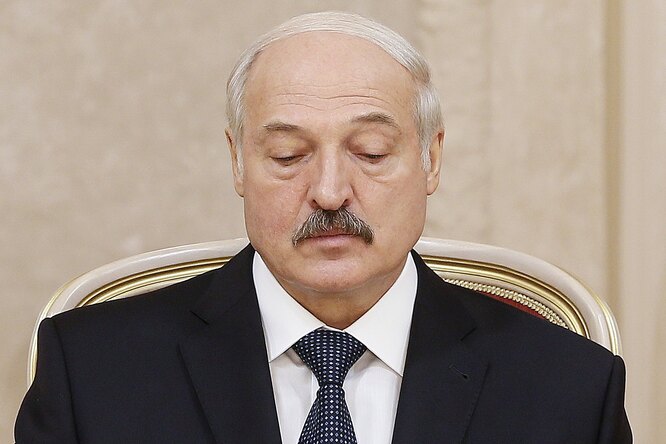 Александр Лукашенко заявил, что Илон Маск подарил ему Tesla. Но сам бизнесмен оказался не в курсе Александр Лукашенко заявил, что Илон Маск подарил ему Tesla. Но сам бизнесмен оказался не в курсе