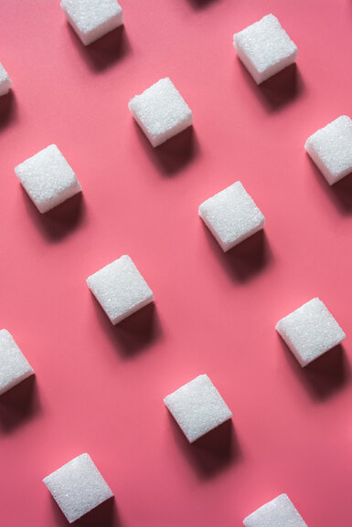 Конец сладкой жизни: почему не стоит истерично скупать сахар и что будет с ценами на потребительские товары?