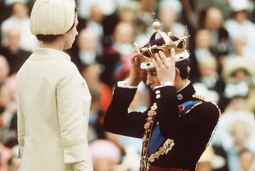 Принц Чарльз на церемонии коронации в качестве принца Уэльского, 1969