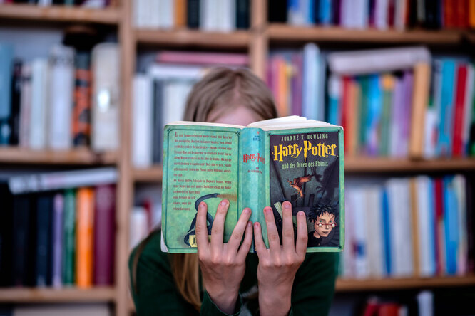 Книжный фестиваль в Новой Зеландии отменил викторину по «Гарри Поттеру». Все из-за репутации Джоан Роулинг Книжный фестиваль в Новой Зеландии отменил викторину по «Гарри Поттеру». Все из-за репутации Джоан Роулинг