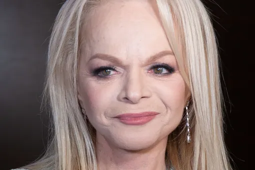 Верховный суд отменил решения по делу о продаже квартиры Ларисы Долиной Верховный суд отменил решения по делу о продаже квартиры Ларисы Долиной