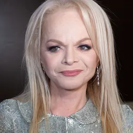 Верховный суд отменил решения по делу о продаже квартиры Ларисы Долиной