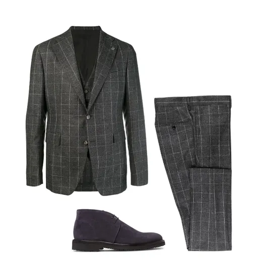 Костюм Tagliatore, 57499 рублей; обувь Ermenegildo Zegna, £454