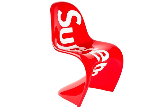 Supreme и мебельная компания Vitra вместе выпустили культовое кресло Panton Chair Supreme и мебельная компания Vitra вместе выпустили культовое кресло Panton Chair