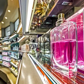 Исследование: оборот поддельной косметики и парфюма превышает 10 миллиардов рублей