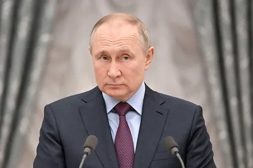 Путин поддержал идею создания адаптационных центров для мигрантов