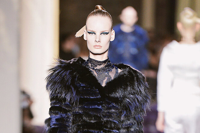 Бренд Versace отказался от использования натурального меха