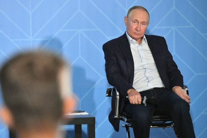 Путин назвал Россию страной восходящего солнца Путин назвал Россию страной восходящего солнца