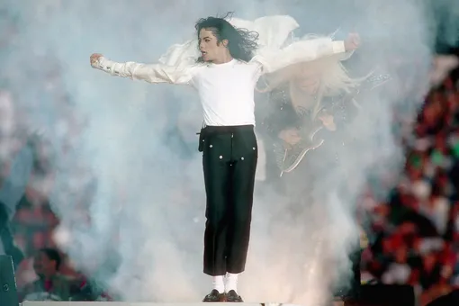 Королевский гардероб: главные элементы стиля Майкла Джексона