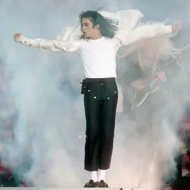 Королевский гардероб: главные элементы стиля Майкла Джексона