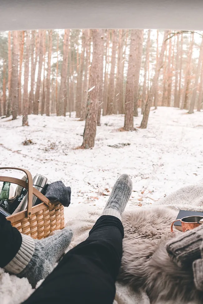 Как собраться на зимний пикник: краткая инструкция и необходимый инвентарь