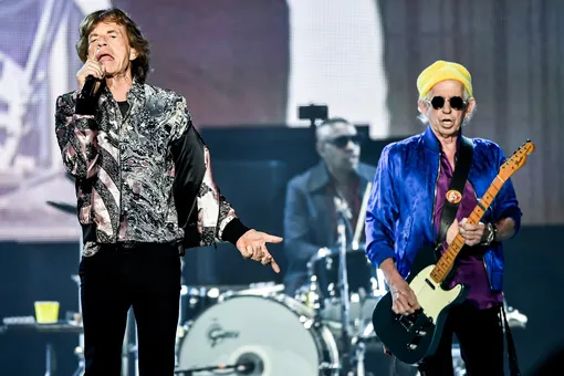 The Rolling Stones зашифровали анонс выхода нового альбома в газетной рекламе ремонта стекол