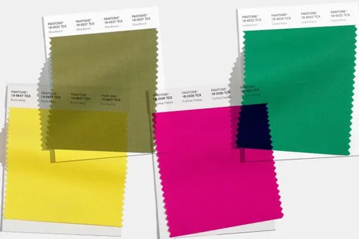 Желтый, изумрудный, фуксия: институт цвета Pantone предсказал главные цвета недели моды в Нью-Йорке