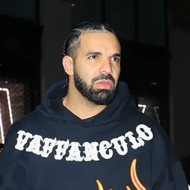 Дрейка обвиняют в накрутке миллиардов прослушиваний на Spotify