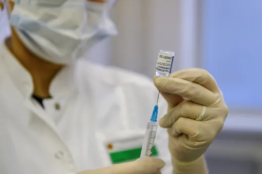 Зарегистрирована третья российская вакцина от коронавируса — «КовиВак»