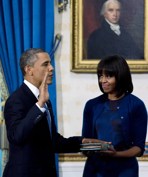 Барак Обама приносит клятву верности народу США, 2013 год.