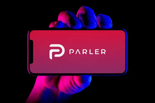Apple вернула в свой магазин приложений популярную у сторонников Трампа соцсеть Parler Apple вернула в свой магазин приложений популярную у сторонников Трампа соцсеть Parler