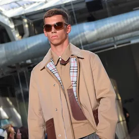 Что нужно знать о первой коллекции Рикардо Тиши для Burberry Что нужно знать о первой коллекции Рикардо Тиши для Burberry