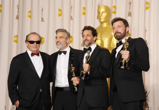 Jack Nicholson, George Clooney, Grant Heslov and Ben Affleck pose in the press room the 85th Annual Academy Awards at Dolby Theatre on February 24, 2013 in Hollywood, California. (Photo by )