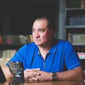 «Мы против мракобесия». Владелец клуба Mutabor подарил православному храму мощи Николая Чудотворца «Мы против мракобесия». Владелец клуба Mutabor подарил православному храму мощи Николая Чудотворца
