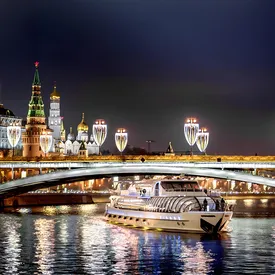 Radisson Collection Hotel, Moscow приглашает в круиз по Москве-реке в новогоднюю ночь