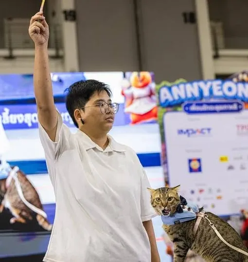 Киммон и его хозяйка Чутиван Киммон и его хозяйка Чутиван