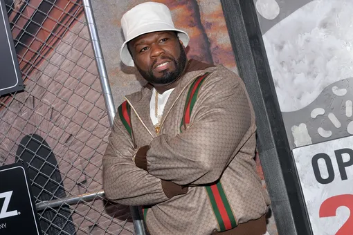 50 Cent выложил в инстаграм* видео русской свадьбы — с приватным танцем обнаженной ростовой куклы