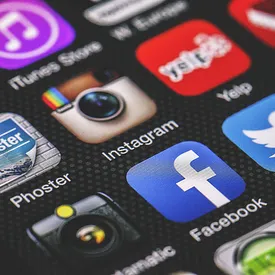 В инстаграме* появилась функция замены иконки на классическую — с полароидом