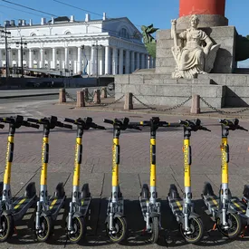 В центре Санкт-Петербурга запретят парковать электросамокаты