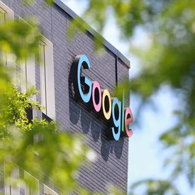 На Google подали в суд из-за слежки за пользователями. Это не первый иск к компании с подобной претензией На Google подали в суд из-за слежки за пользователями. Это не первый иск к компании с подобной претензией