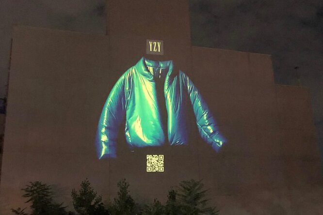 Канье Уэст показал первую вещь из совместной линии Yeezy Gap Канье Уэст показал первую вещь из совместной линии Yeezy Gap