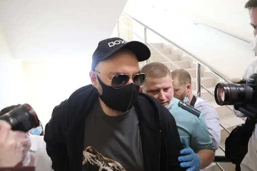 Защита обжаловала приговор по делу Кирилла Серебренникова Защита обжаловала приговор по делу Кирилла Серебренникова