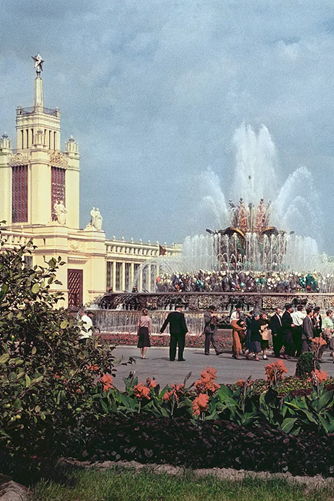 Страна, которой нет: снимки разных городов СССР из монографии фотографа Наума Грановского